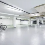 Garage mit Industrieboden ausstatten – warum, wie, womit?